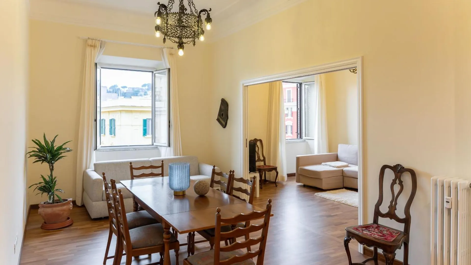Apartment Ampio Appartamento A 500 Mt Dai Musei Vaticani Rome Italy