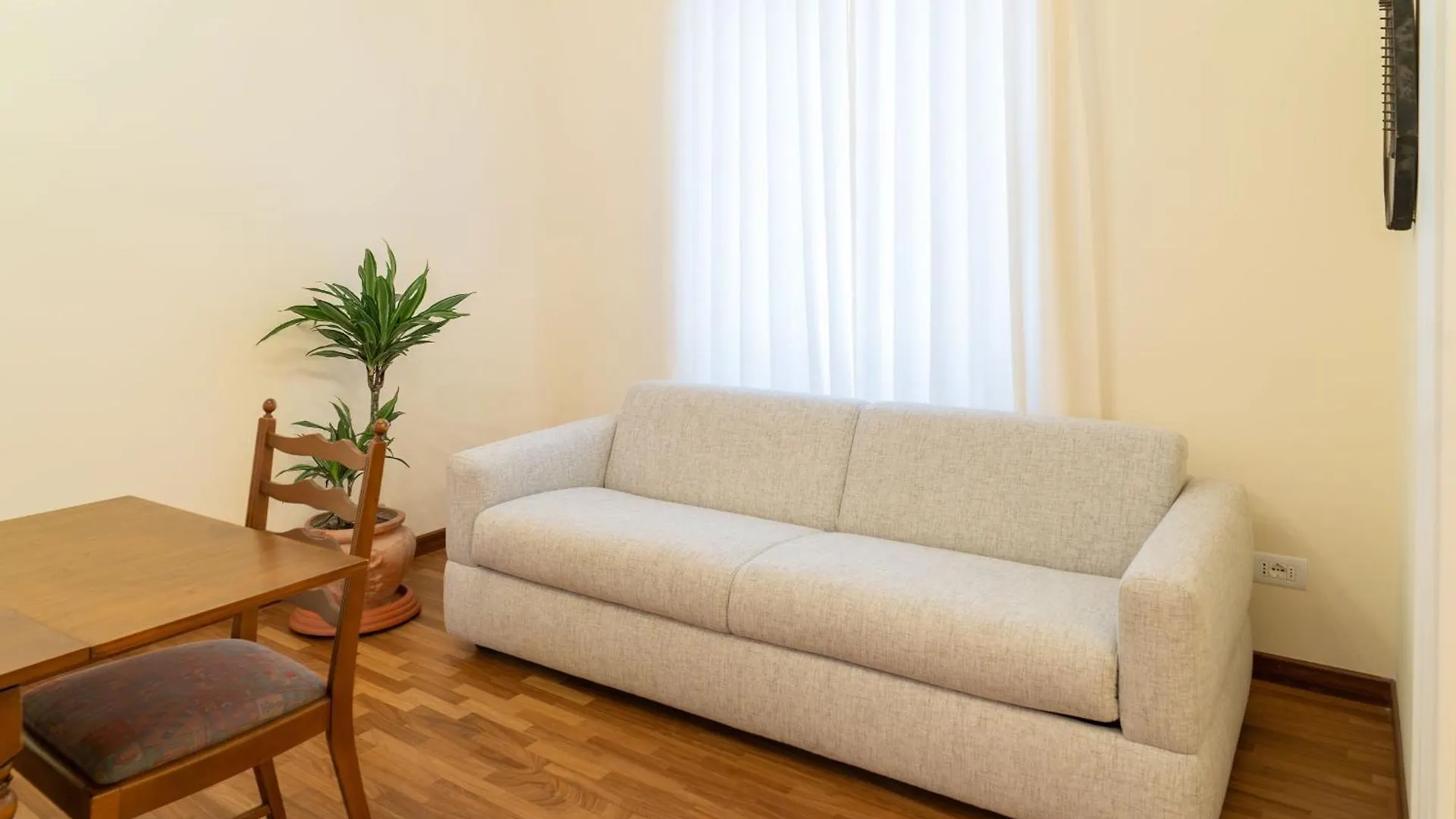 Apartment Ampio Appartamento A 500 Mt Dai Musei Vaticani Rome